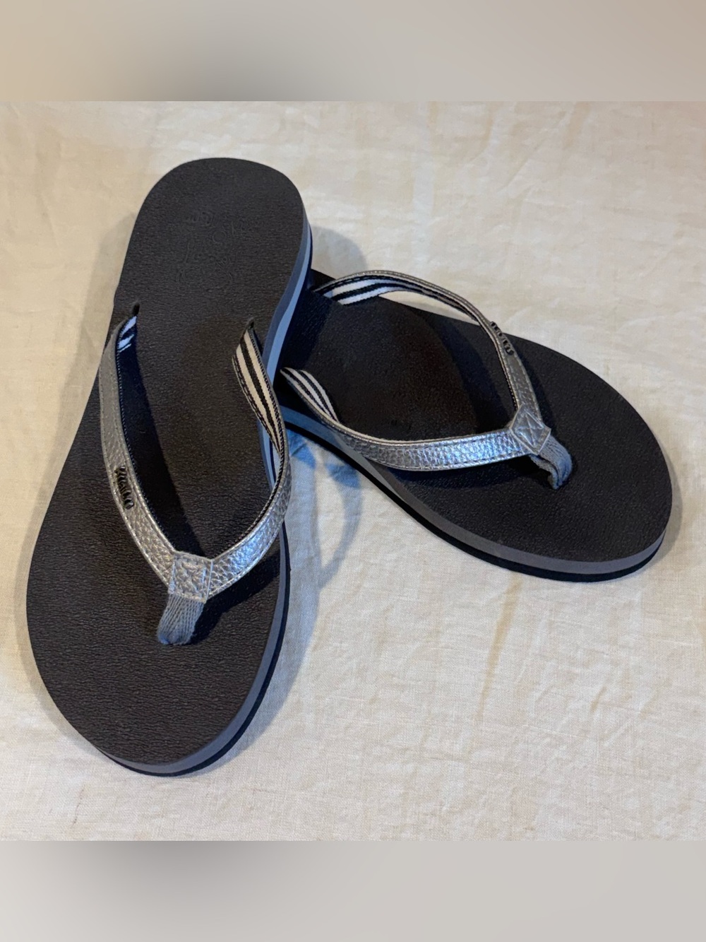 Women's Metallic Silver Strap Flip Flop Sandals - Cushioned Everyday Comfort